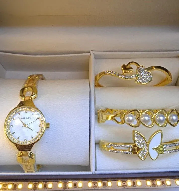 Time Luxe Women Watch ©